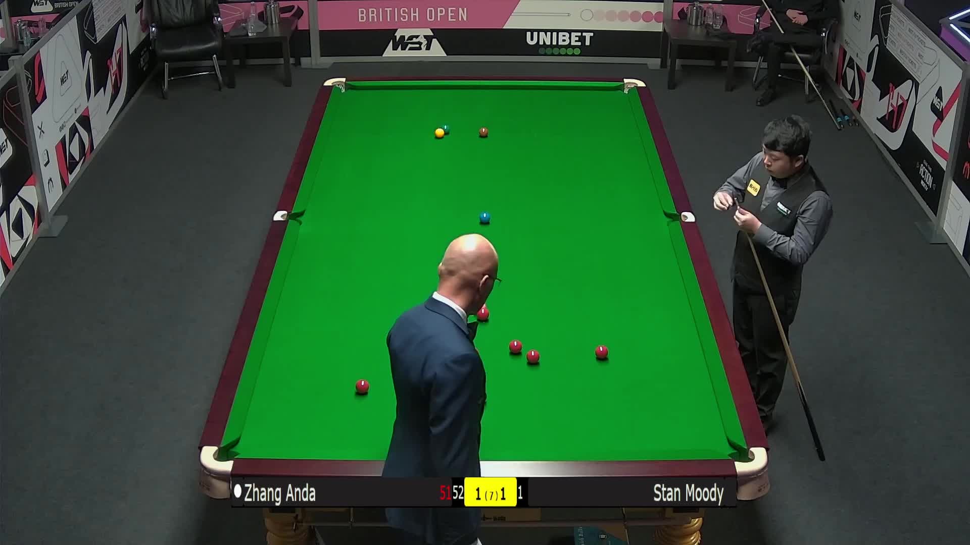 再降1000万！22岁卡马文加去年巅峰身价1亿，最新只剩7000万欧.