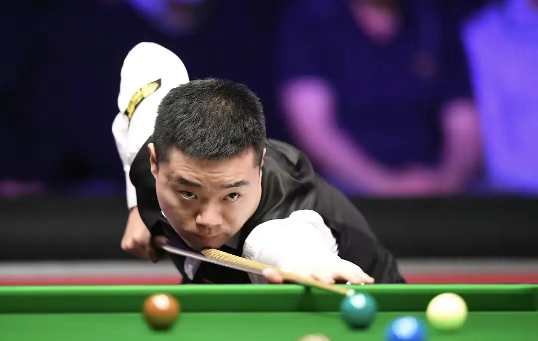 巴斯托尼与 巴斯托尼与