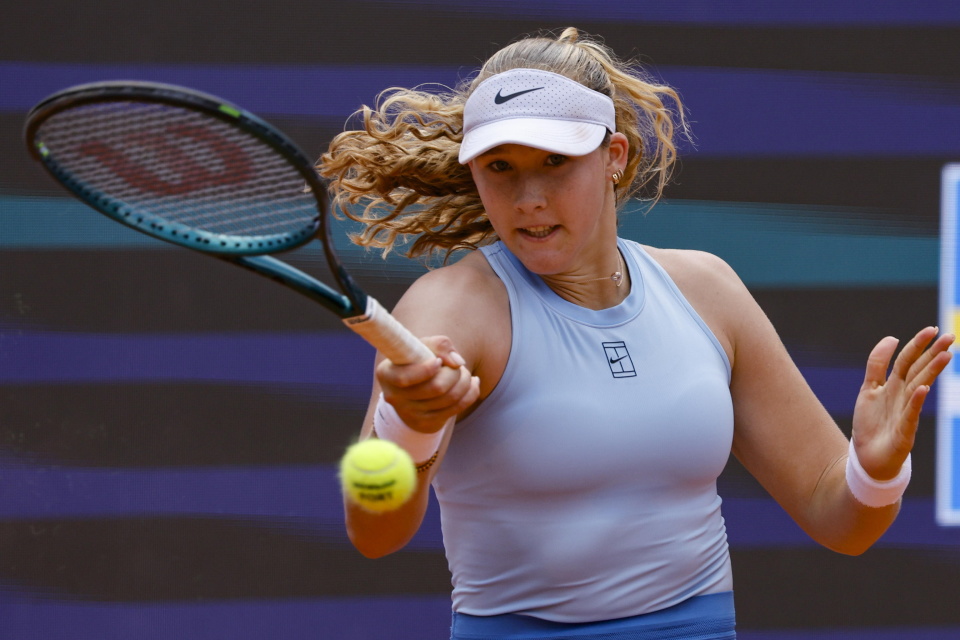 把对方防线